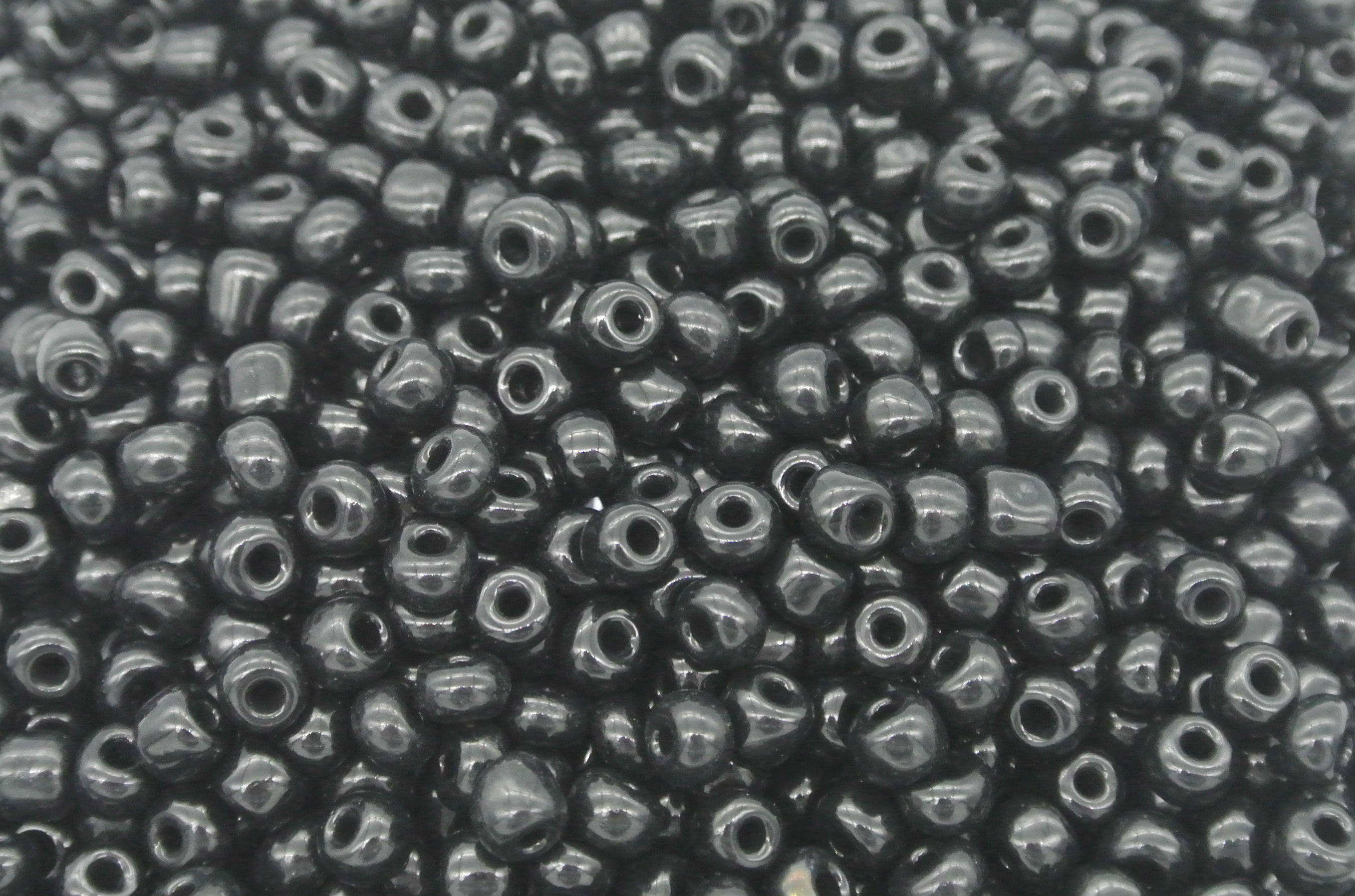 6/0 E Beads #49 Black 1Pound